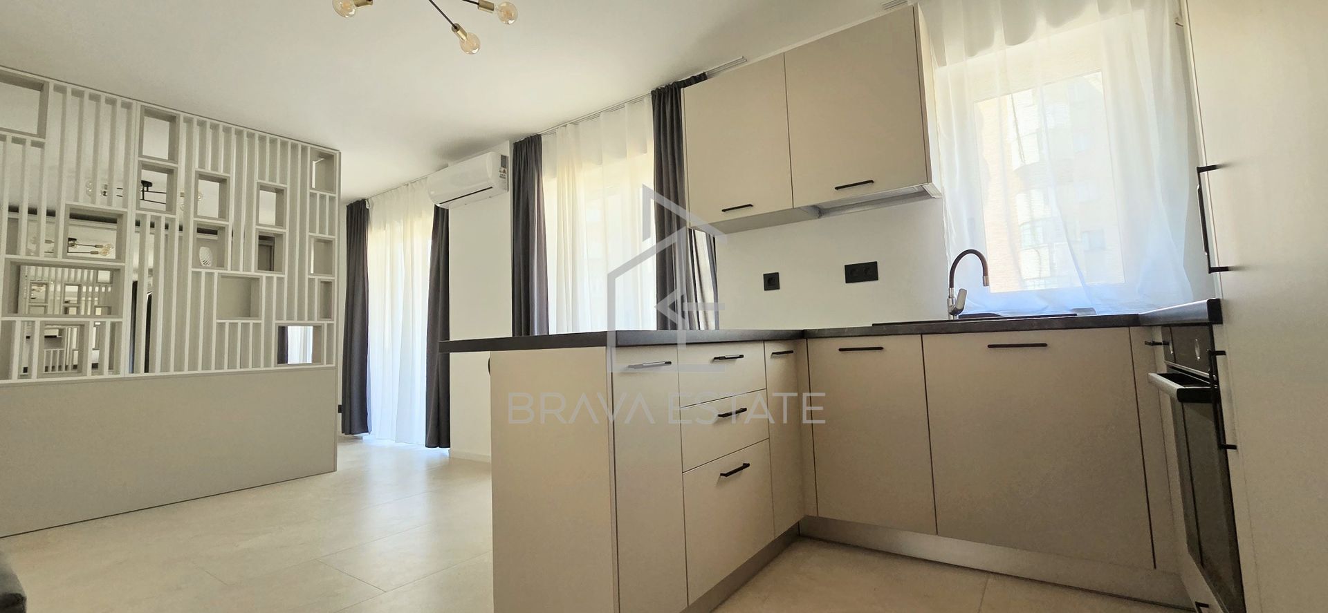 Apartament tip studio, 42mp, balcon, parcare, zona FSEGA - Poză 5