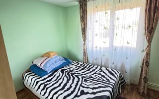 Casa de vanzare parter+etaj / 7 camere/ 1550mp teren+ 240mp utili+garaj / Dancu - Poză 5