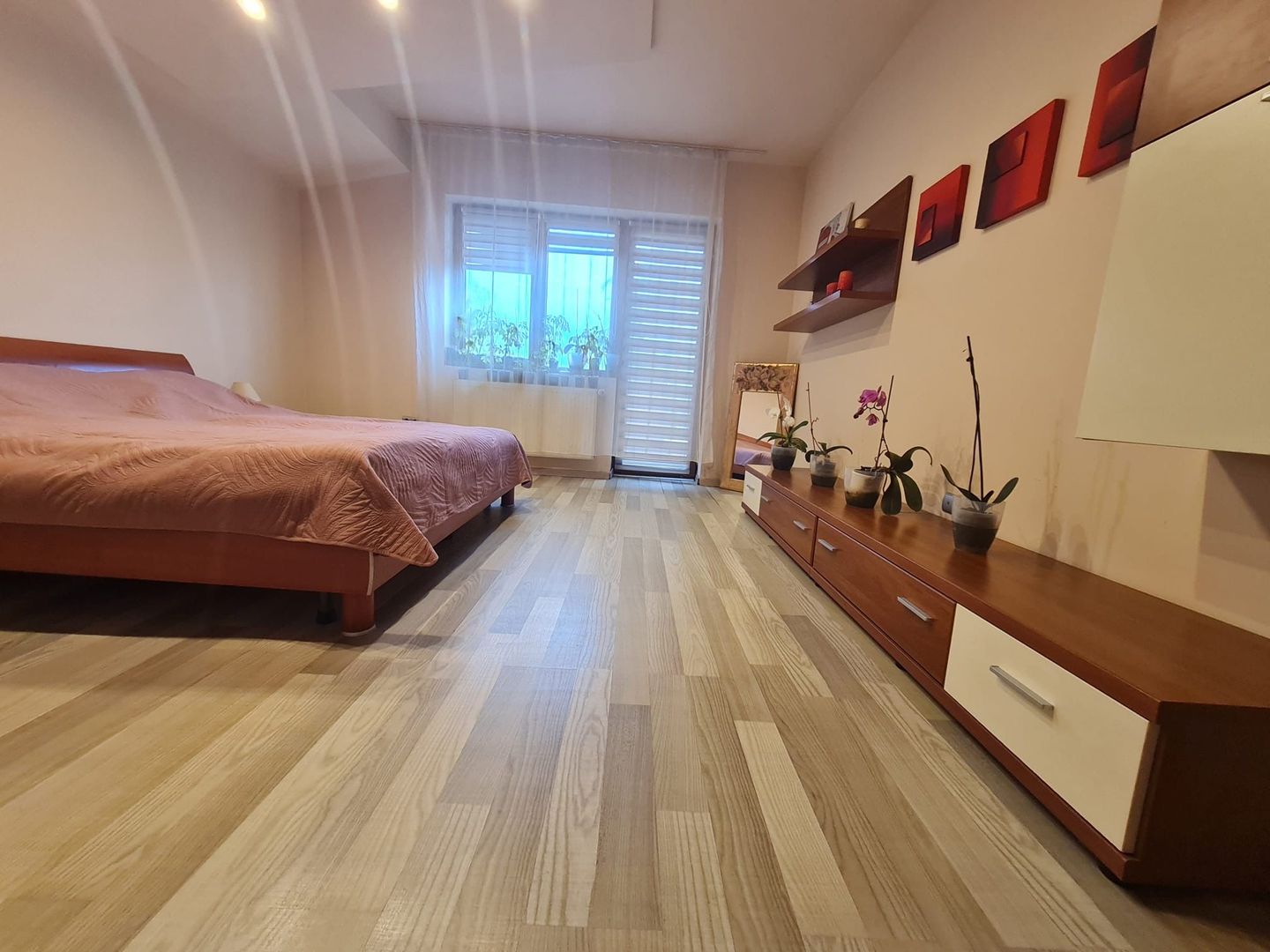 Vila individuala,la 10 min de Piața Victoriei! - Poză 8