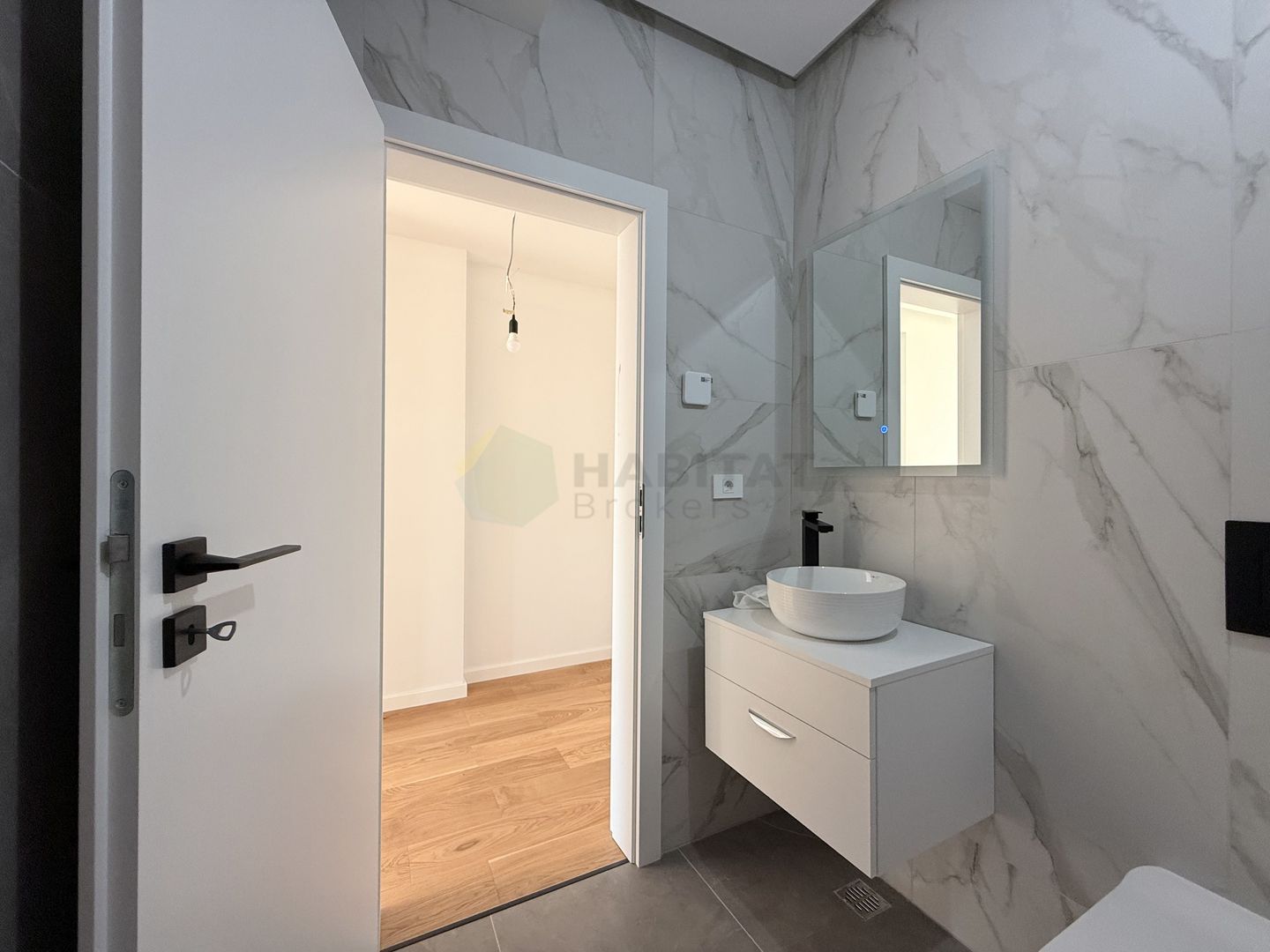 Disponibila acum in zona Matei Millo | Vila moderna 5 camere - Poză 16