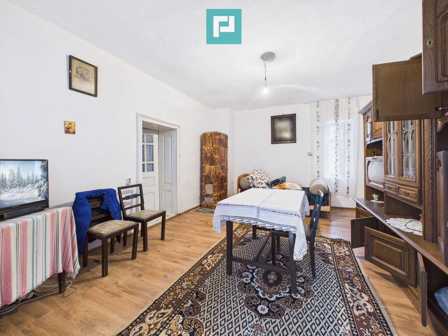 Casă cu teren de 24.679,73 mp, în Hălmagiu, Arad - Poză 3