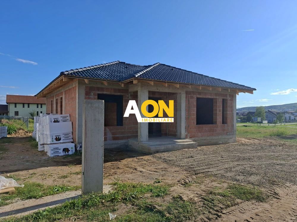 Casa la rosu, 4 camere, 387 mp teren, toate utilitatile, Orizont - Poză 4