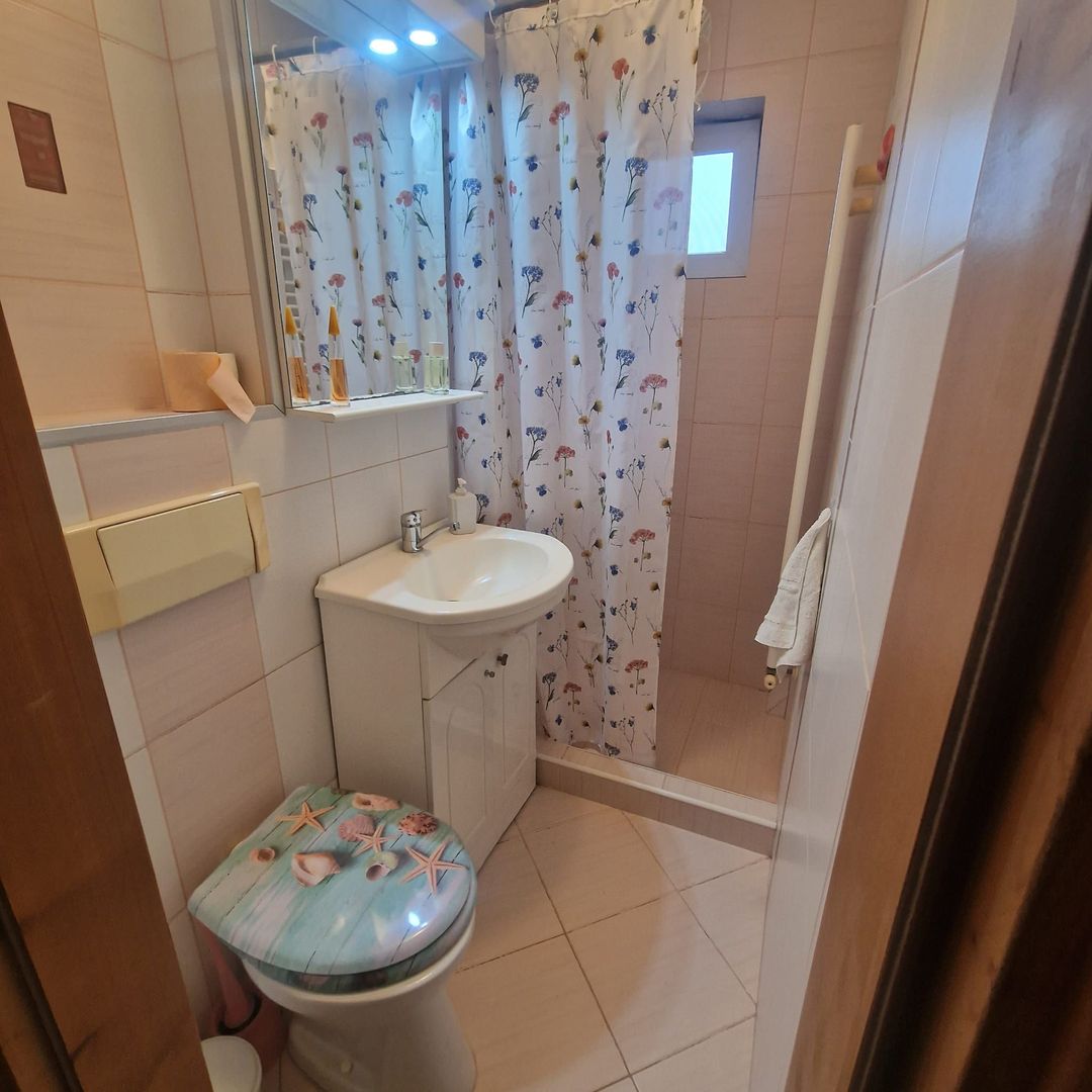 APARTAMENT4 CAMERE ZONA  SOARELUI LANGA SCOALA 30 - Poză 7