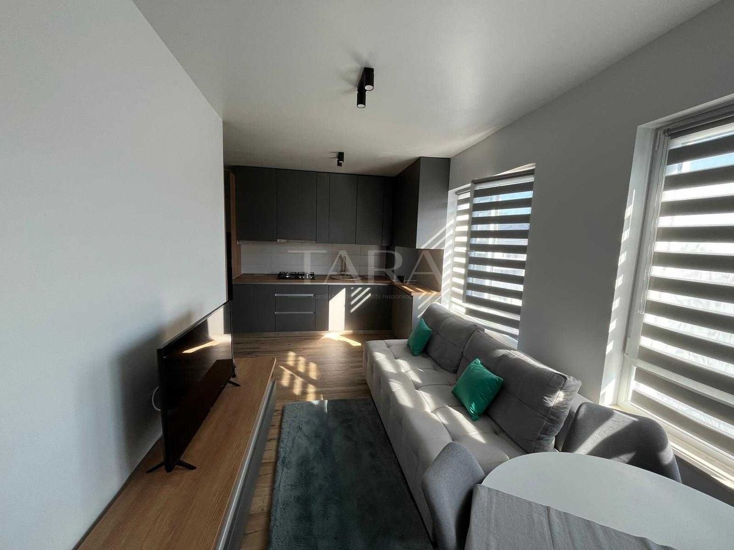 Apartament 2 camere, terasă generoasă, Florești, zona Profi - Poză 3