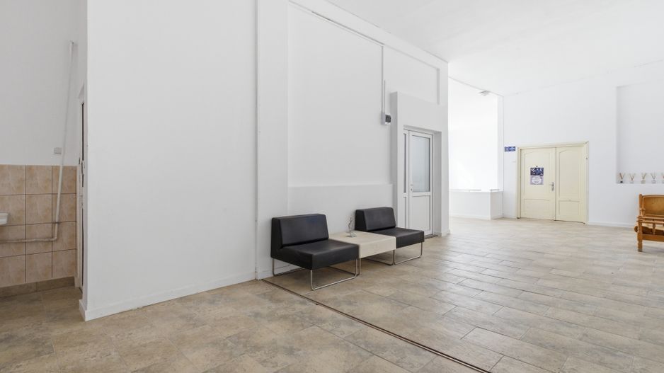 FALEZA NORD cladire multifunctionala 4600 mp cu acces din Bdul Mamaia! - Poză 6