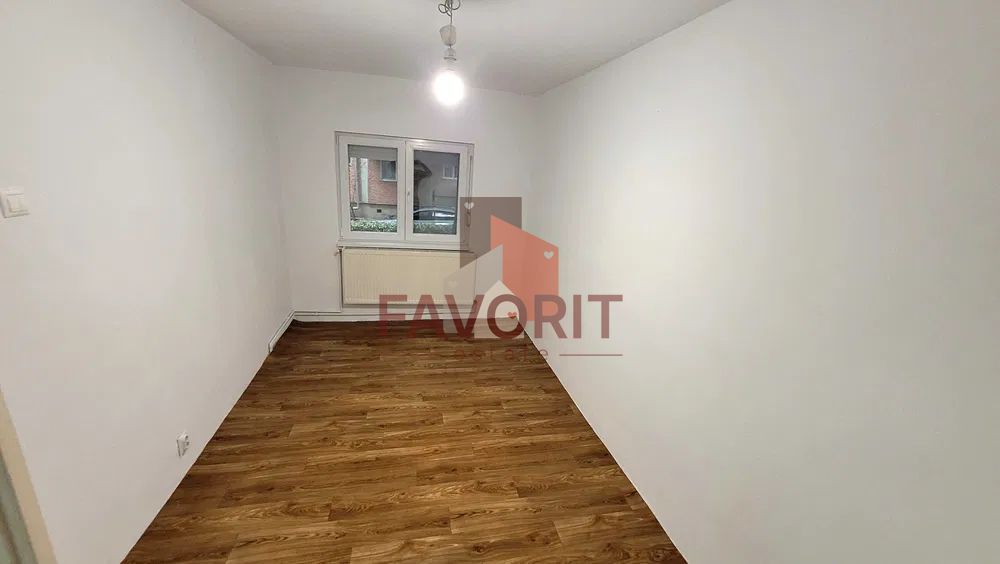 Apartament 3 camere decomandat | Zona Aradului - Poză 3