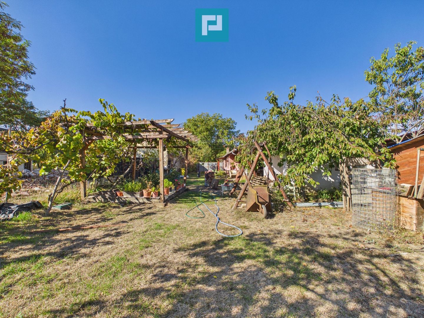 Casă cu 3 dormitoare în Bătania - Poză 15