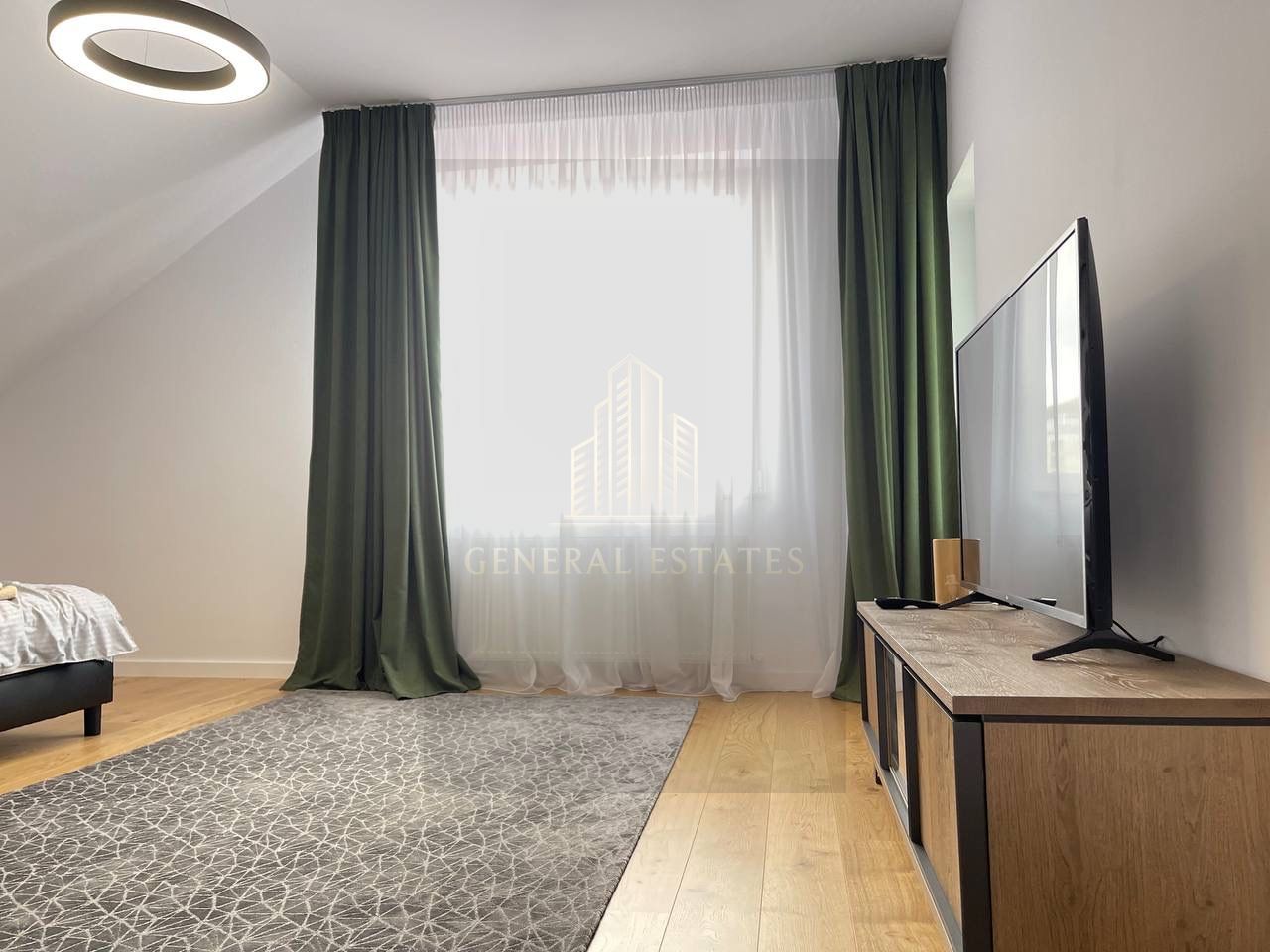 Casă cu design modern & suflet autentic – 200 m² de confort și rafinam - Poză 30