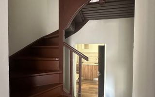 Vila interbelica AIRBNB "la cheie" - Poză 23
