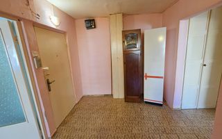 Apartament 2 camere, decomandat, etaj 2, Cetate, zona Kaufland - Poză 8
