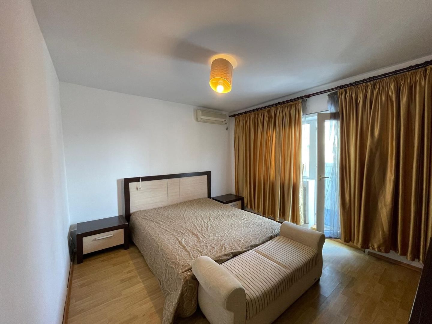 AP. 3 CAMERE TIMPURI NOI, LOC PARCARE, CENTRALA, METROU 10 MINUTE - Poză 1