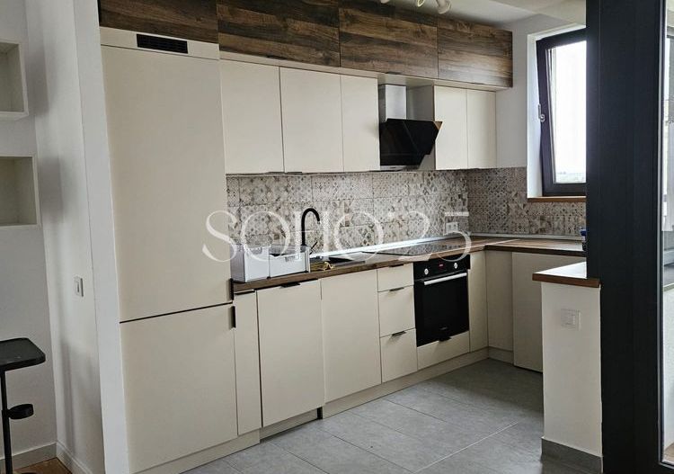 Inchiriez Apartament 3 camere - Poză 2