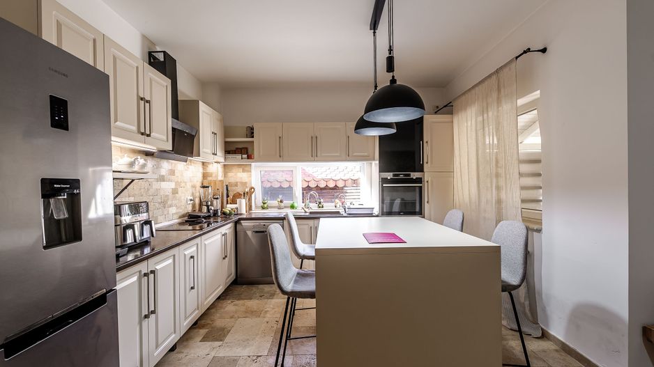 Casă de vânzare – Via Carmina, Vladimirescu -zonă rezidențială premium - Schiță 2