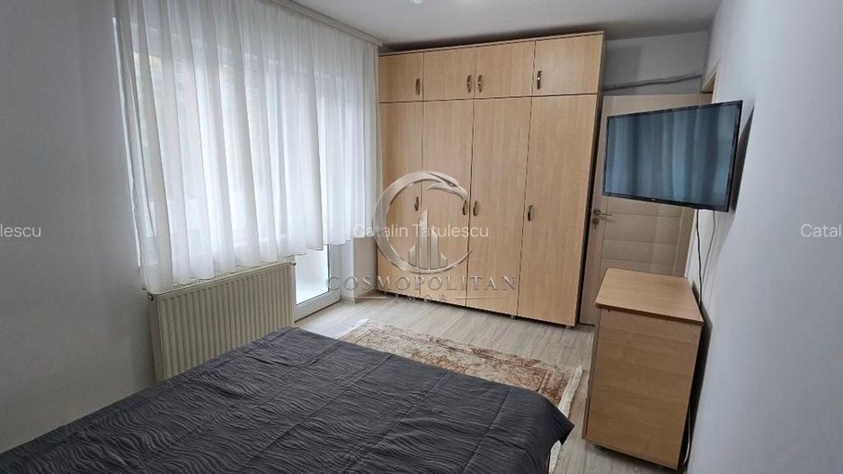 Apartament cu 2 camere ultracentral etaj 1 renovat mobilat utilat - Poză 8