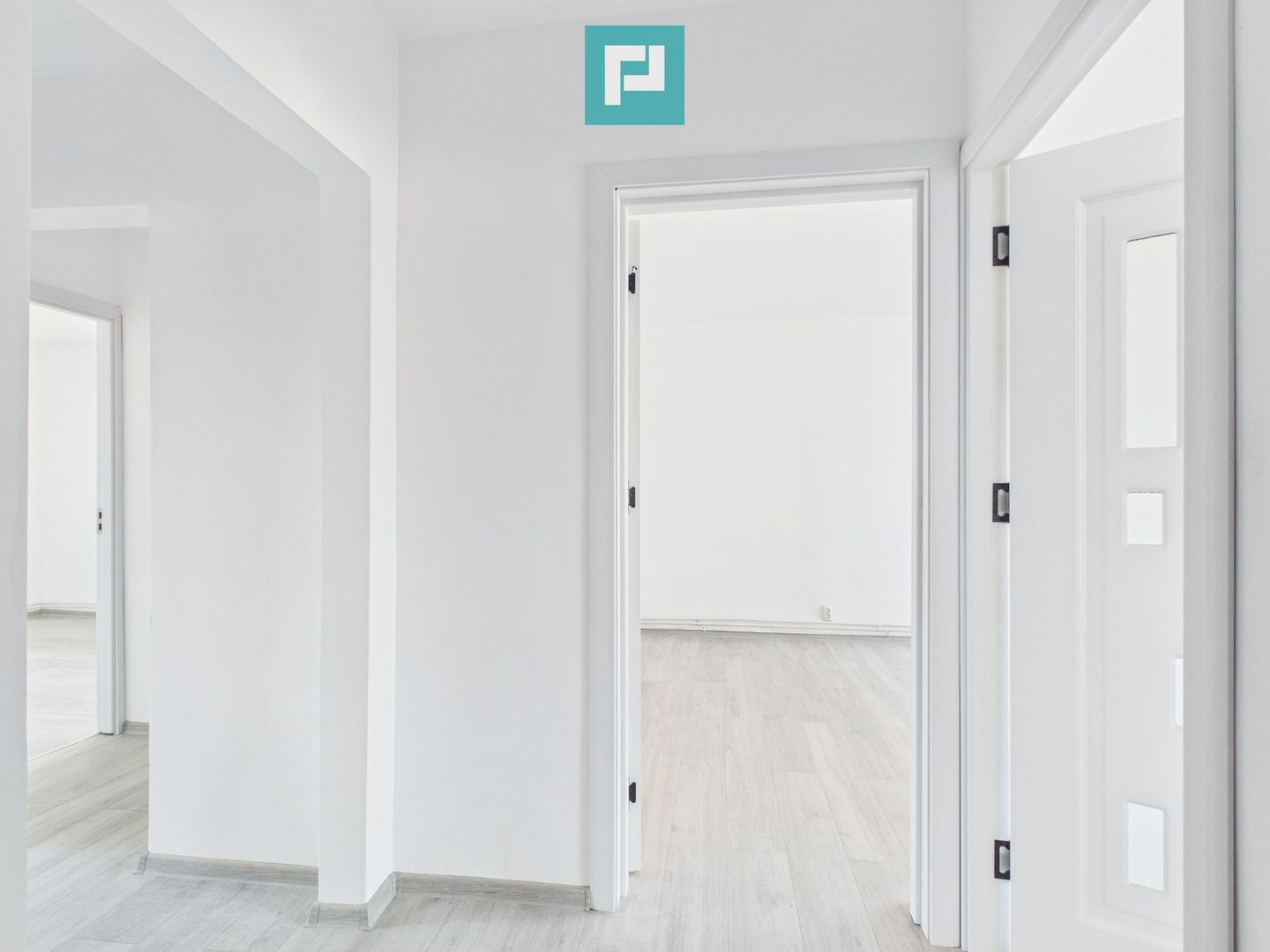 Ap. 4 camere, bloc anvelopat, 2 băi Freidorf - Poză 8