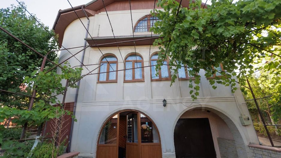 Vânzare, casă, 3 nivele, 170 mp  strada Î.P ,,Astra",  s. Coșernița, - Poză 1
