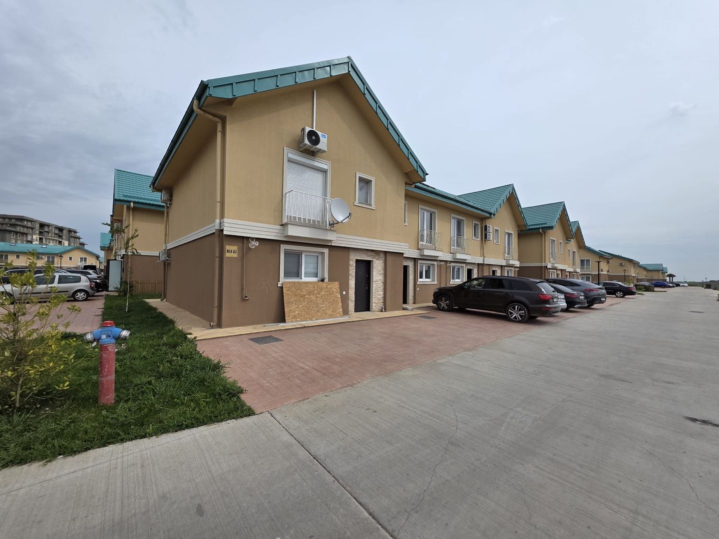 Vilă modernă 3 camere cu grădină privată – Cosmopolis - Poză 1