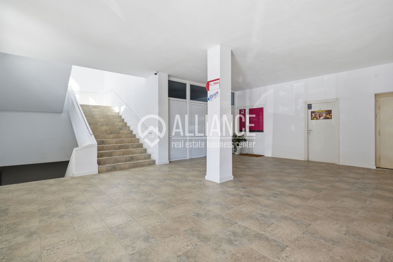 FALEZA NORD cladire multifunctionala 4600 mp cu acces din Bdul Mamaia! - Poză 16