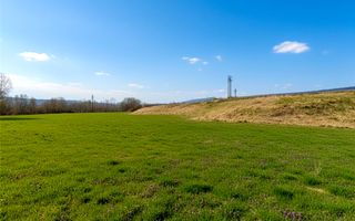 Teren 12.400 MP | 180 ml deschidere E85 | Pătrăuți | 70.000€ - Poză 4