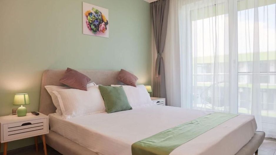 Apartament 2 camere de vânzare, prima linie la mare - Ocazie - Poză 5