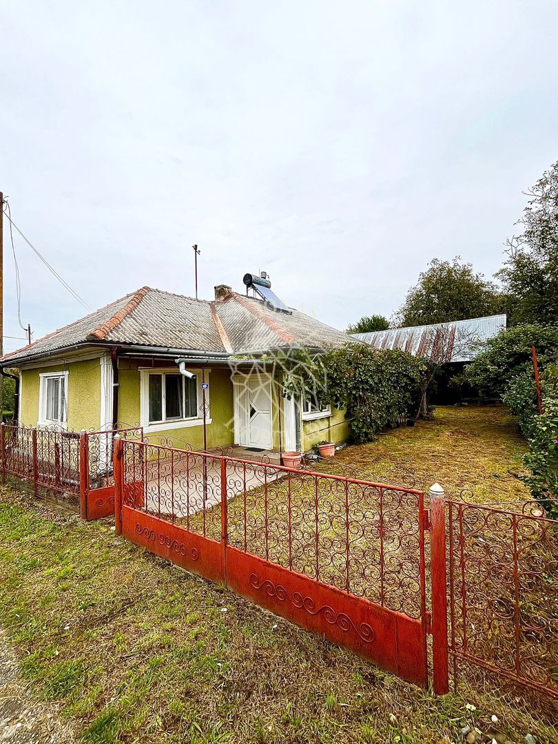 Casa renovata 68 mp-teren 1436 mp-Sieu-Sfantu, 14 km de Beclean - Poză 4