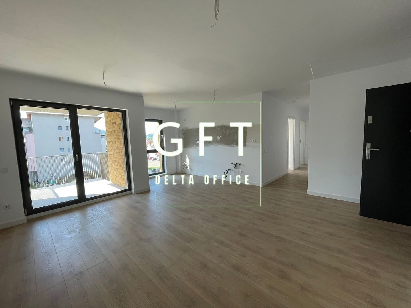 Apartament de vanzare - 3 camere + terasă 300 mp | Calea Moldovei - Poză 4