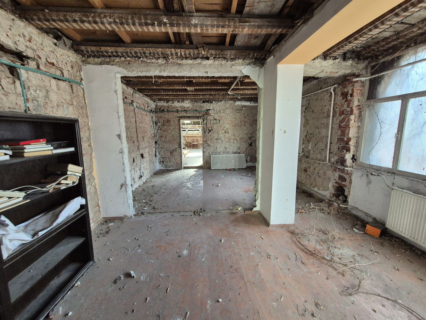 Casa S+P+1+Pod - 210,73 mp + teren 176 mp - zona Baicului - Gara Obor - Poză 4