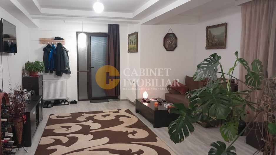 2 camere DECOMANDAT+CURTE+MAGAZIE+LOC DE PARCARE---REDIU - Poză 1