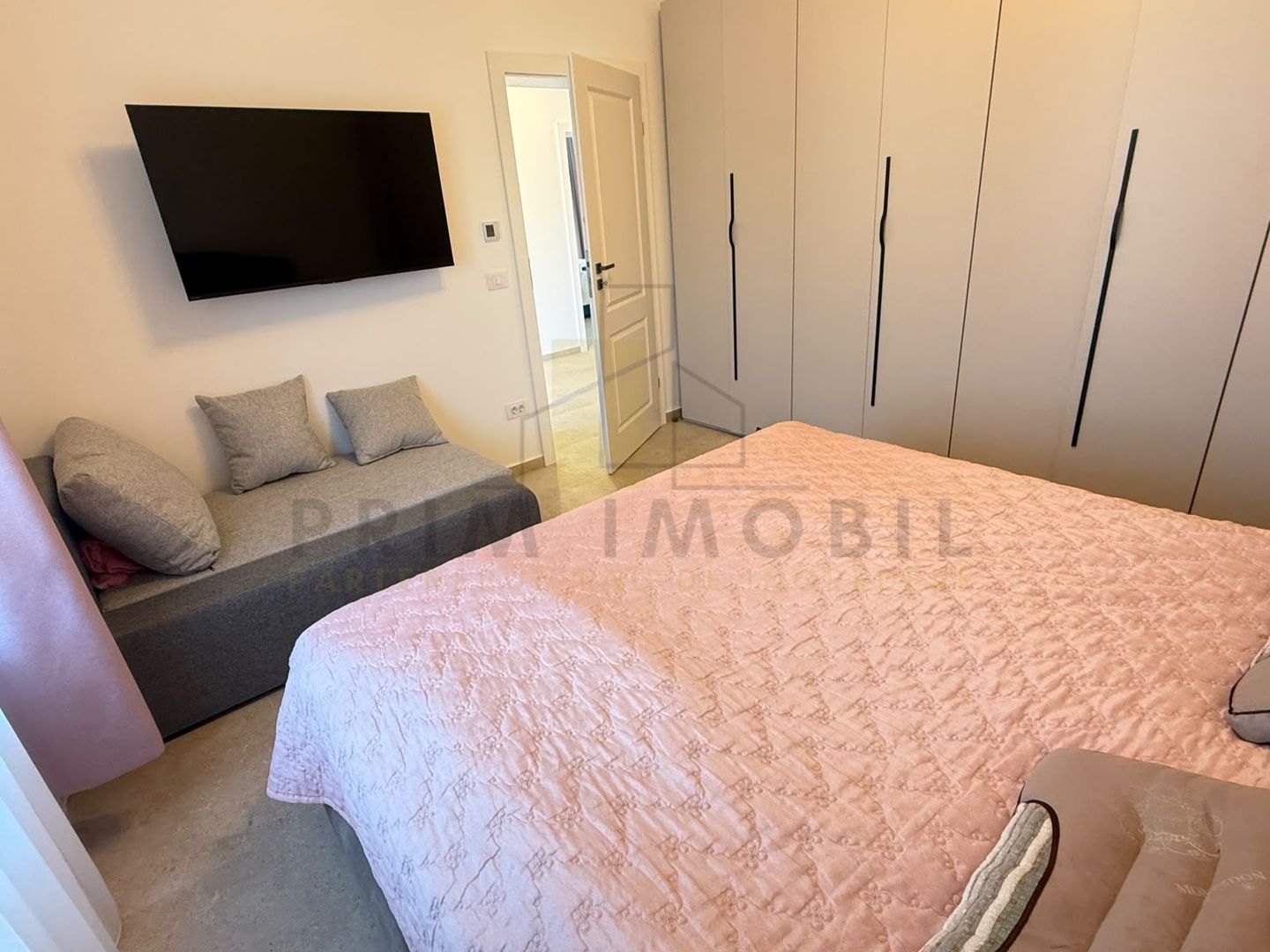 Casa 4 camere, 102 mp, teren 500 mp, fotovoltaice, Holboca - Poză 10