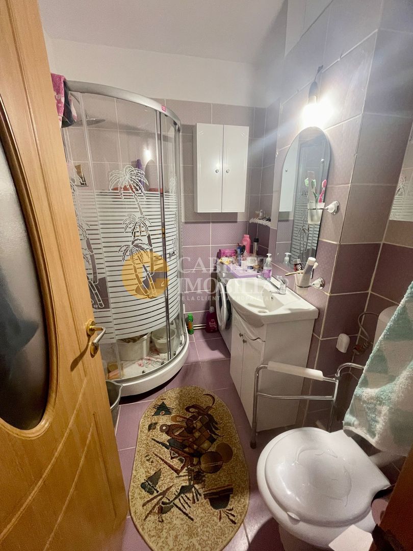 Apartament cu 3 camere - Bloc Fara Risc - Etaj Intermediar - 75 mp - Podu Ros - Poză 6