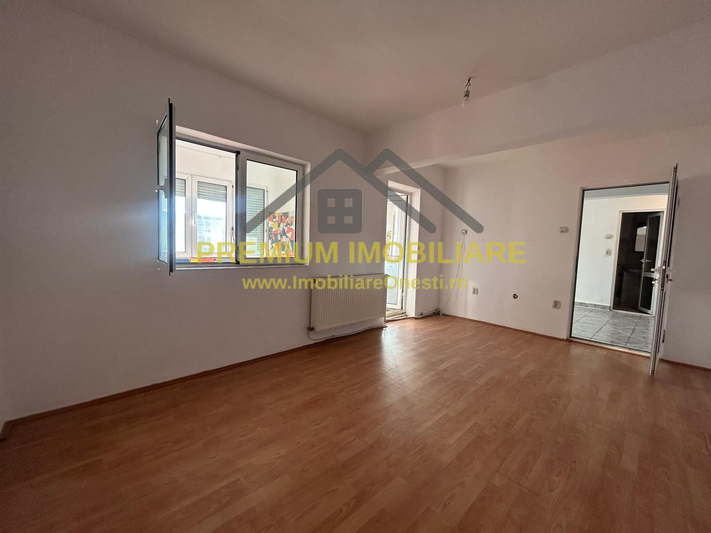 Garsoniera 38 mp de vanzare - Poză 1