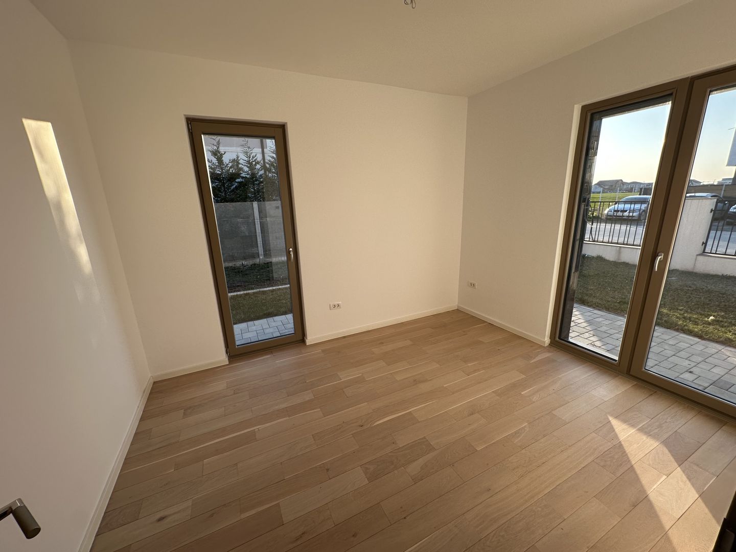 Casa cu 5 camere - Dumbarvita - Poză 12