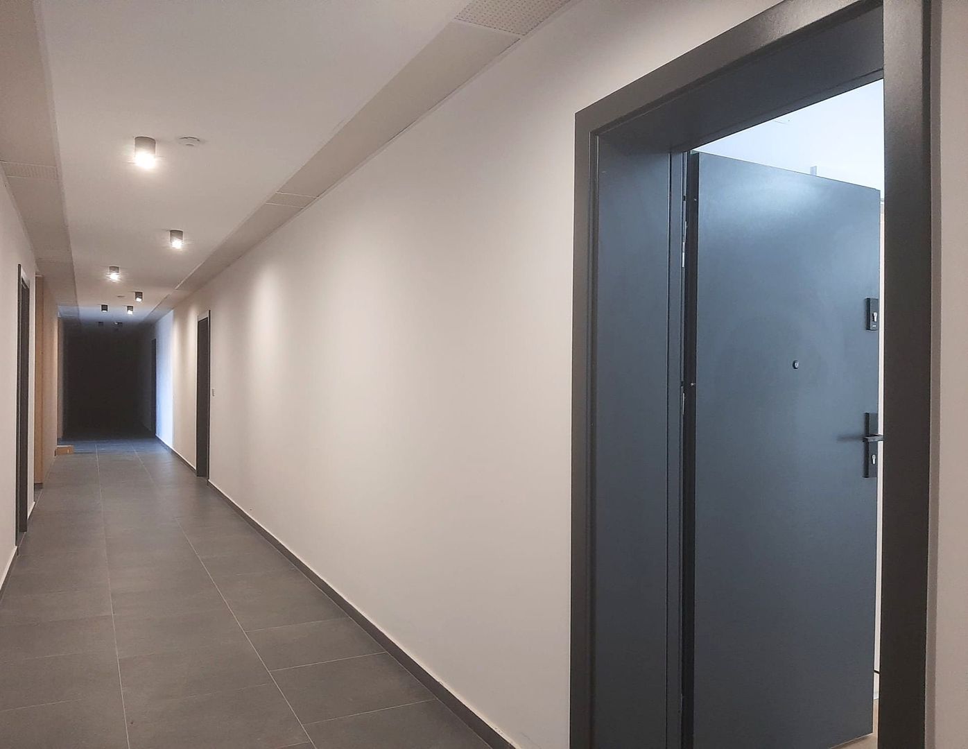 Apartament Nou 2 Camere Balcon 10 MP Lângă Viitoarea Sală Polivalenta - Poză 23