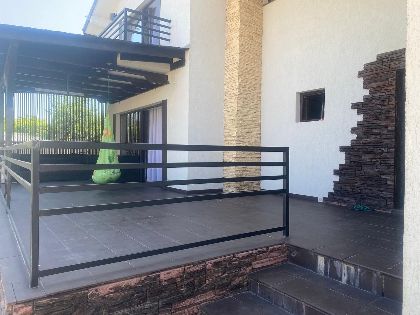 Gata de locuit! Vanzare casa cu 6 camere in Targoviste - Poză 16