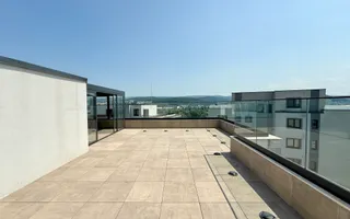 Penthouse cu terasă tip rooftop - Poză 18
