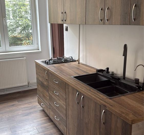 Inchiriez apartament alba iulia cetate - Poză 1