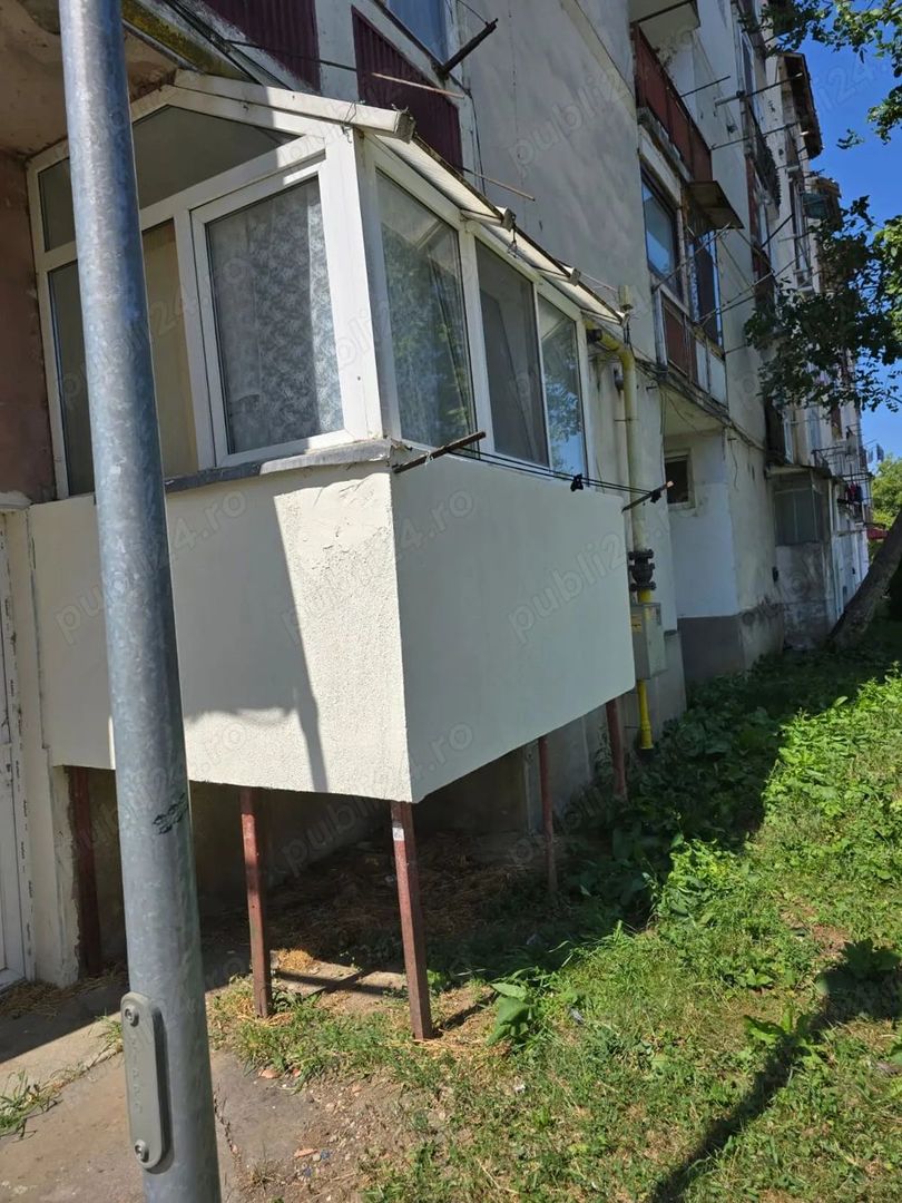 BRASADAS vinde garsoniera la PARTER pe Ostrovului. - Poză 5