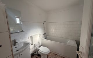 Casa 2 camere de inchiriat 1 MAI - Poză 4