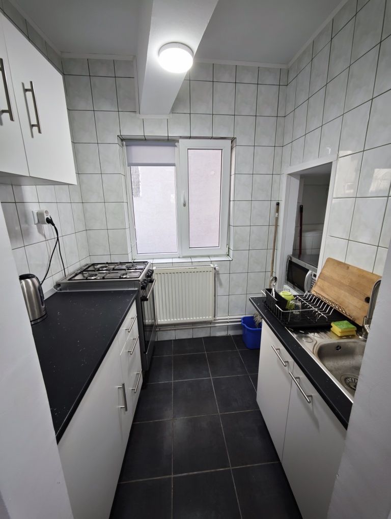 Închiriez apartament 3 camere, Unirii, plan B, centrală proprie - Poză 7
