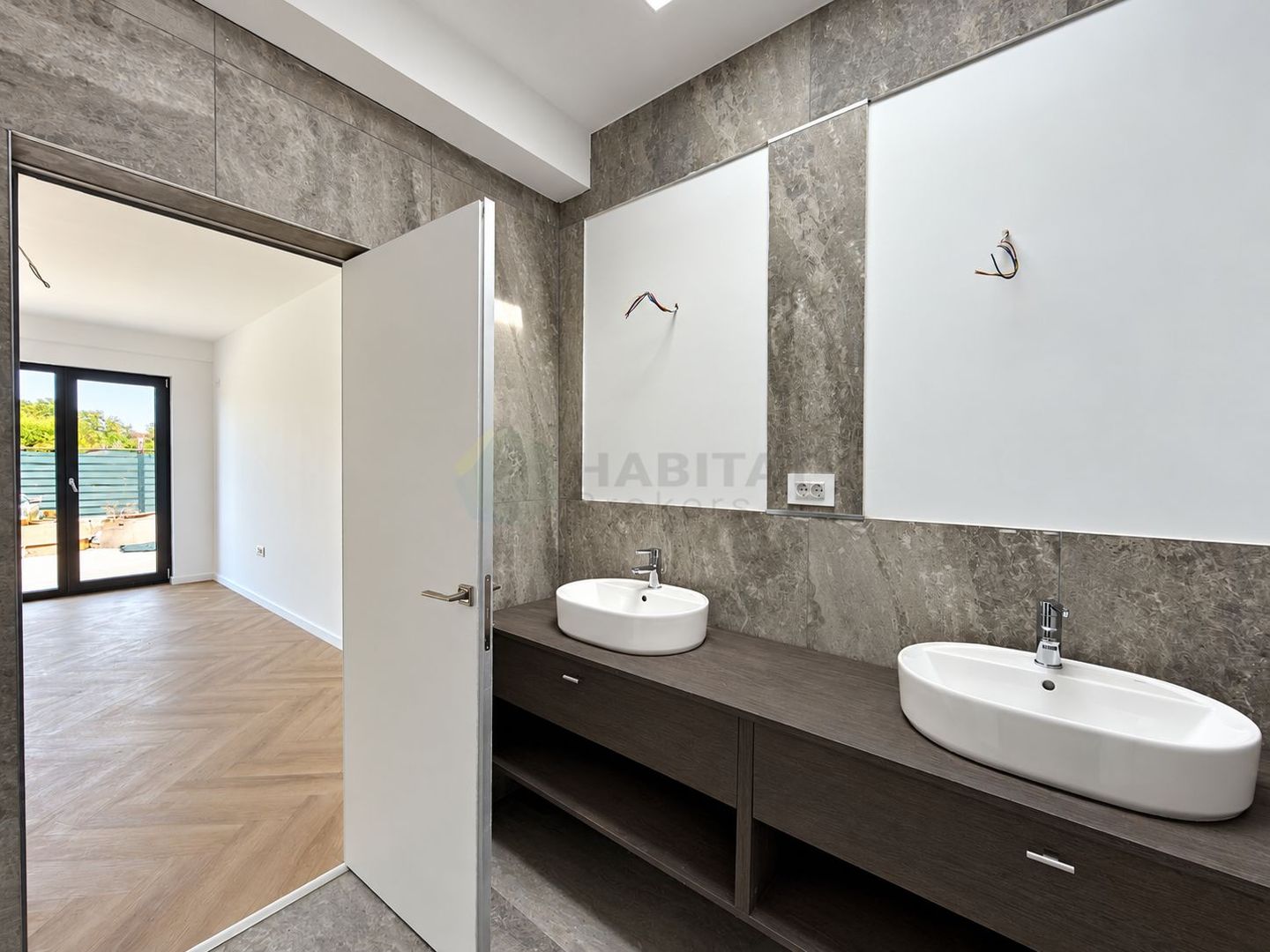 Casa Parter in Complex Finalizat - Poză 10