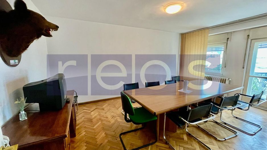 VANZARE APARTAMENT 4 CAMERE DUBLU VEDERE ULTRACENTRAL UNIRII - Poză 2