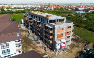 Apartament 2 camere  LA CHEIE cu gradina 45mp in Sibiu - Lacul lui Binder - Poză 5