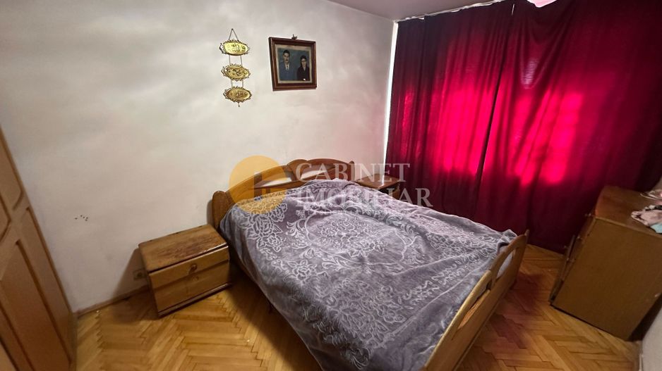 PODU ROS - ETAJUL 1  - 3 CAMERE - MOBILAT SI UTILAT - Poză 3