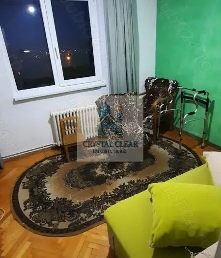 Apartament cu 3 camere - cartierul Dâmbu Pietros, str. Lămâiței - Poză 3