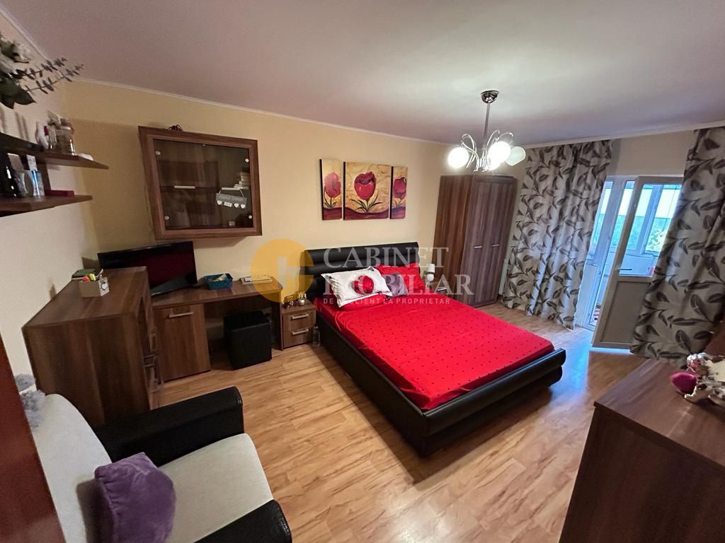 Apartament 4 Camere + Boxa Etaj 3 Frumoasa Bloc 1983 - Poză 1