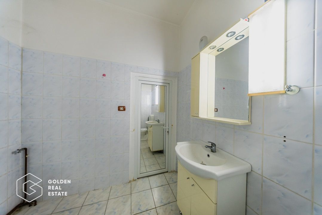 Rezervata Casa zona centrala Biserica Sarbeasca, comision 0% - Poză 11