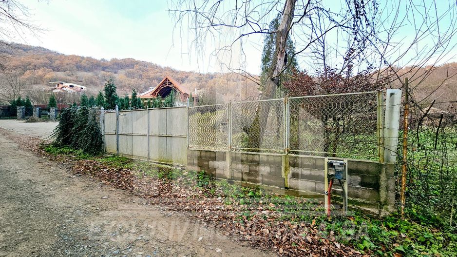 Teren intravilan intre Alba - Micesti, partea stanga - Poză 1