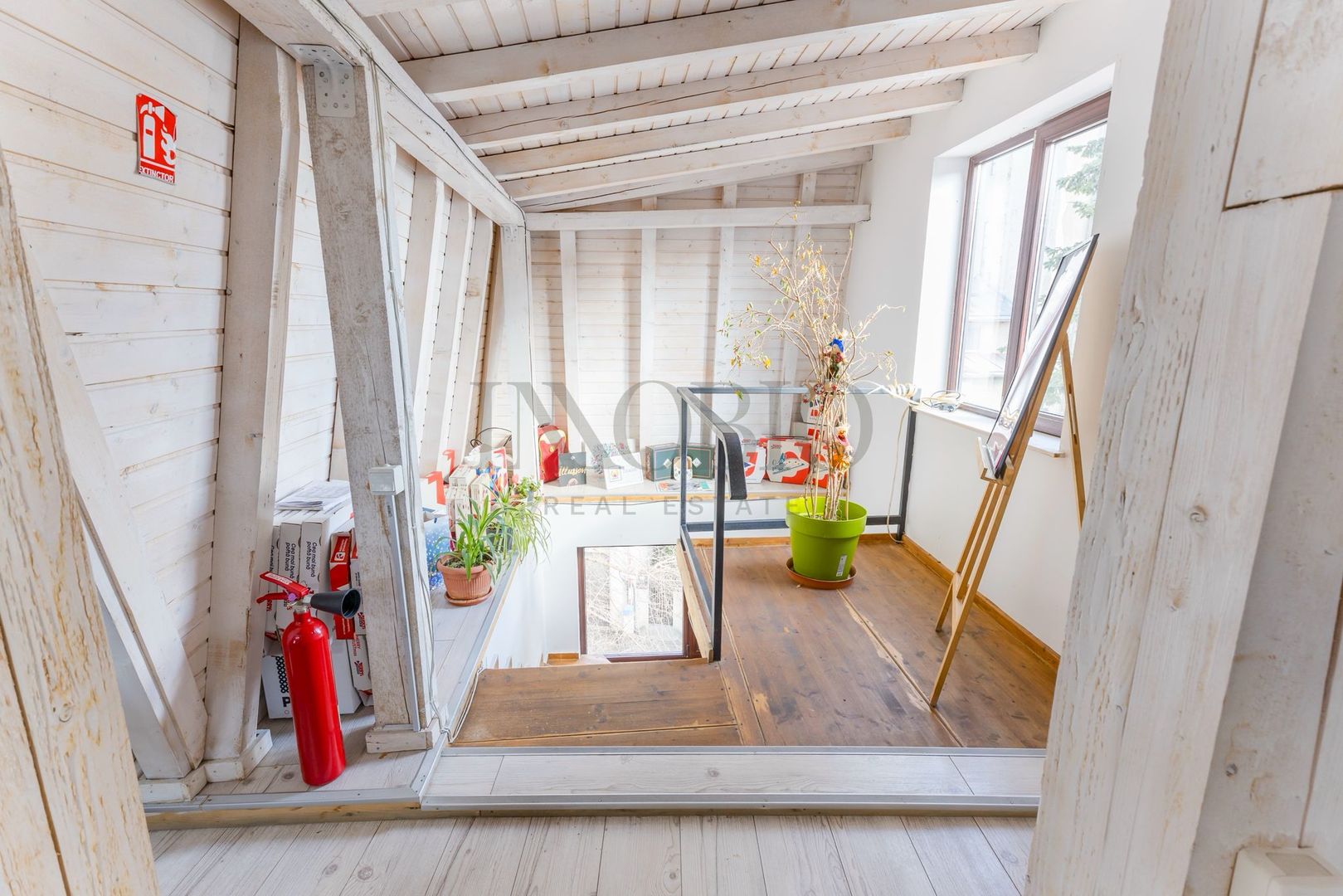 Vilă de închiriat 240 mp2 + curte | Spațiu birouri premium | P+3E - Poză 11