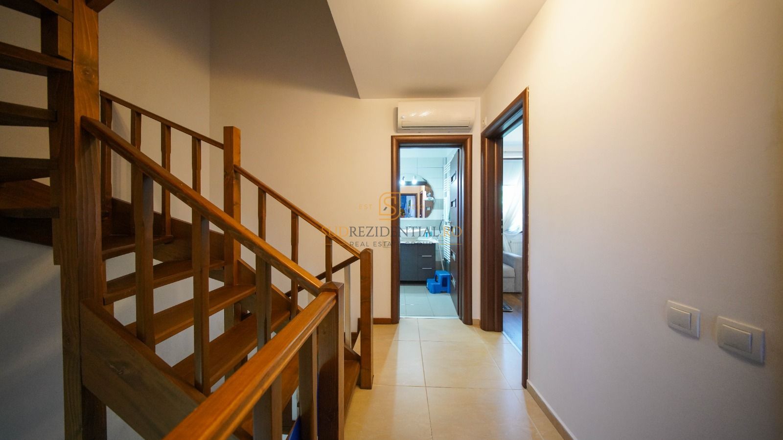 Casa in zona Astrelor, 4 camere, P+1, Comision 0% - Poză 15