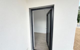 Sanmihaiu Roman-3 Camere-Toate Utilitățile - Poză 2